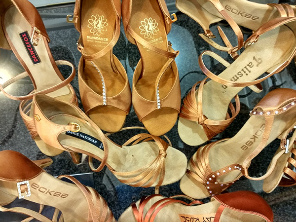 many_dance_shoes_c-2